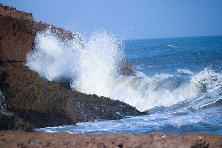 Bouncing Sea