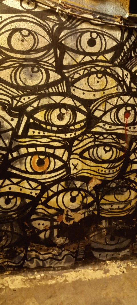 רקעים eye, Art