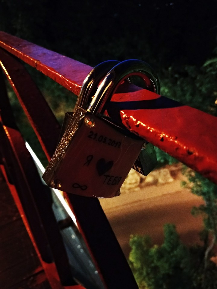 lovers' locker