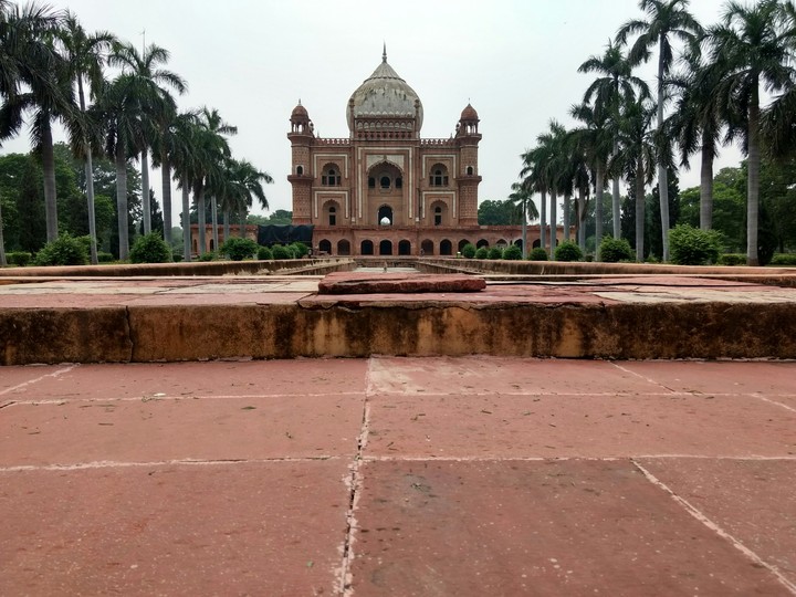 safdurjung tomb