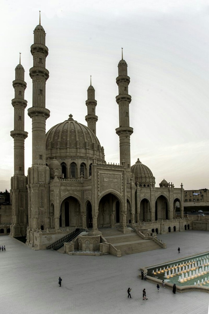 AZERBAIJAN BAKU HAYDAR MESCIDI