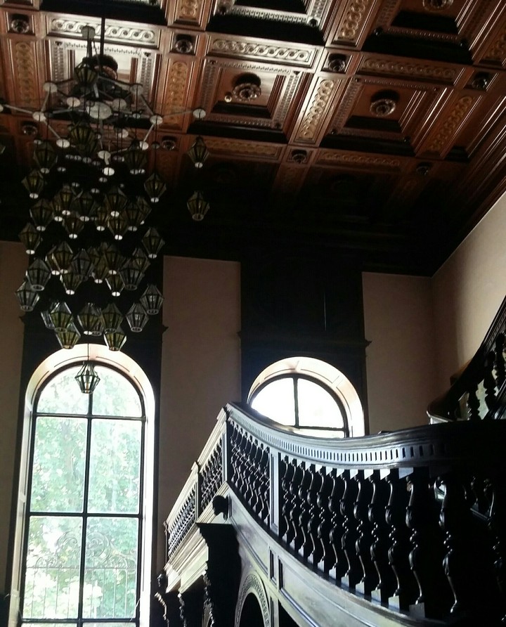 chanderiel and stairs