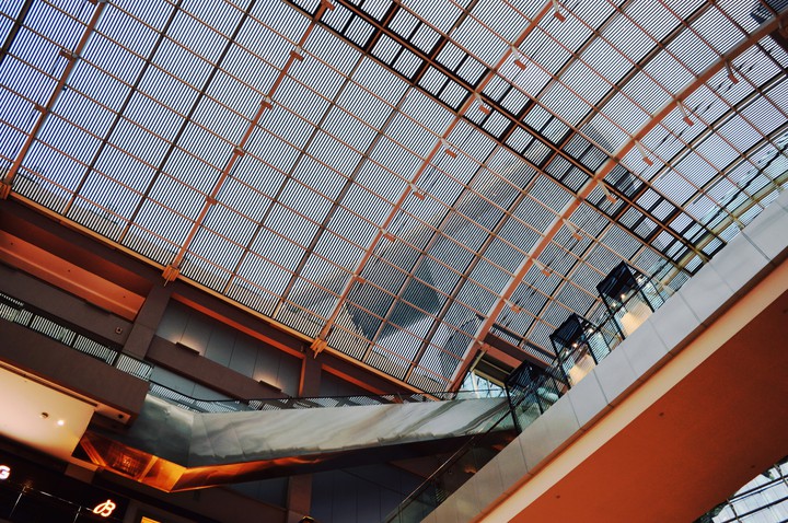 marina bay sands view from ground floor