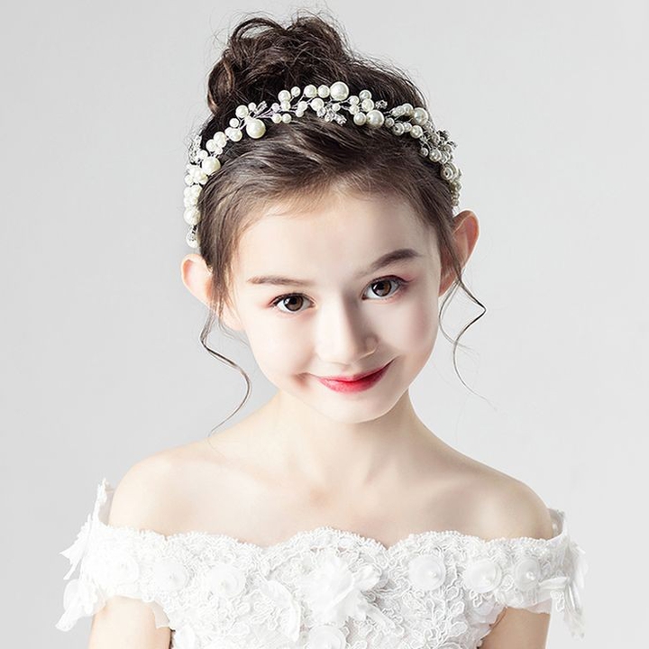 Cute girl :)