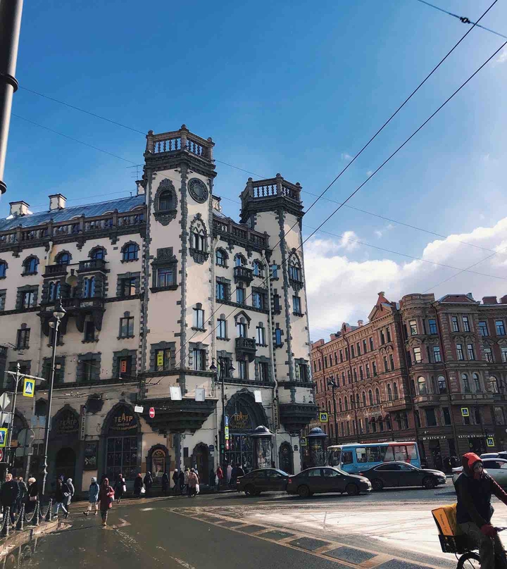 Saint-Petersburg