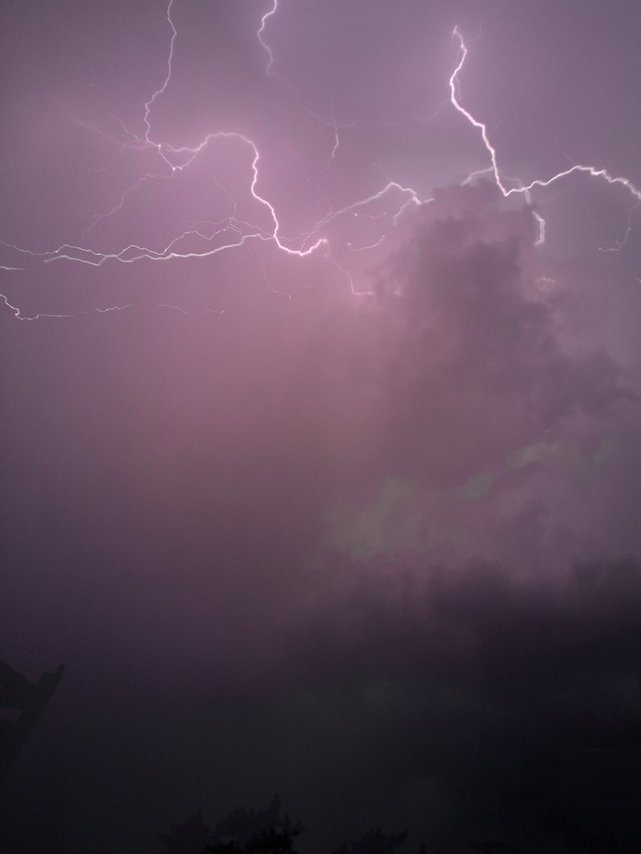⛈