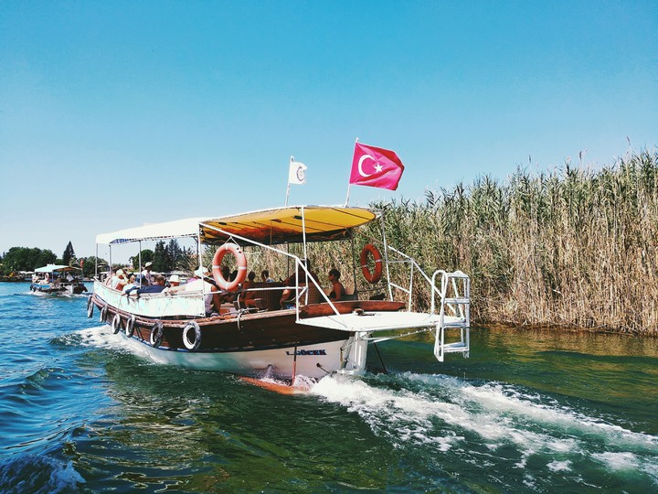 along the Dal'yan river