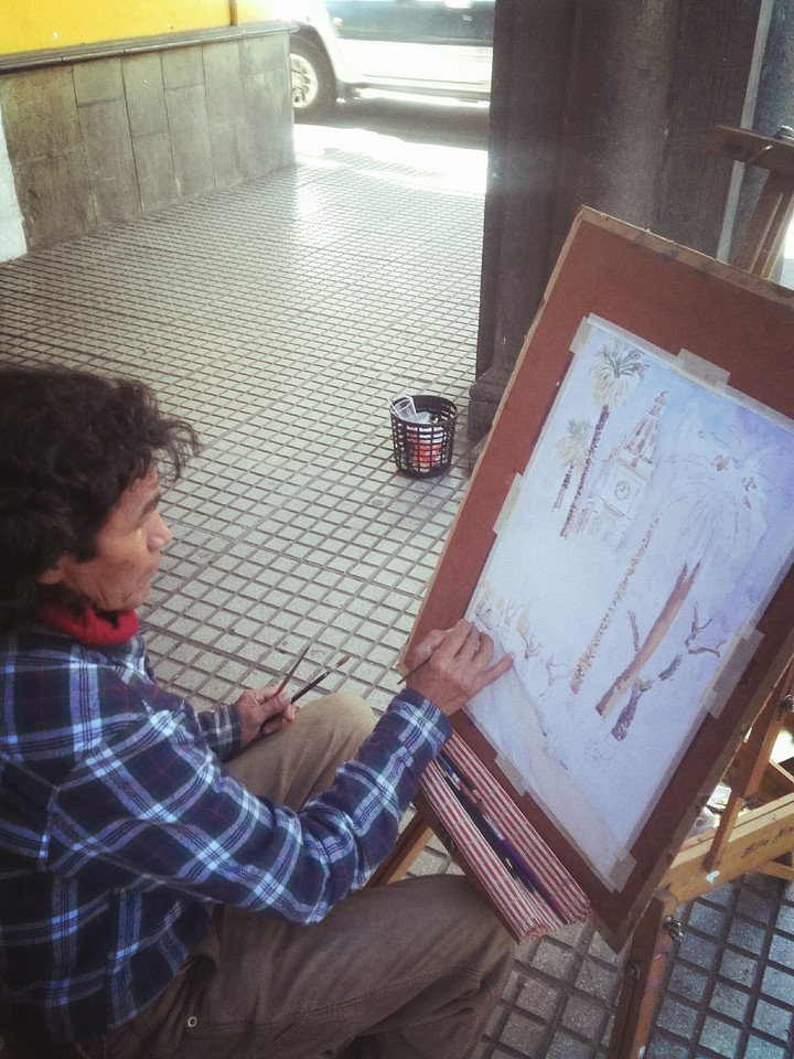 maestro pintando una acuarela