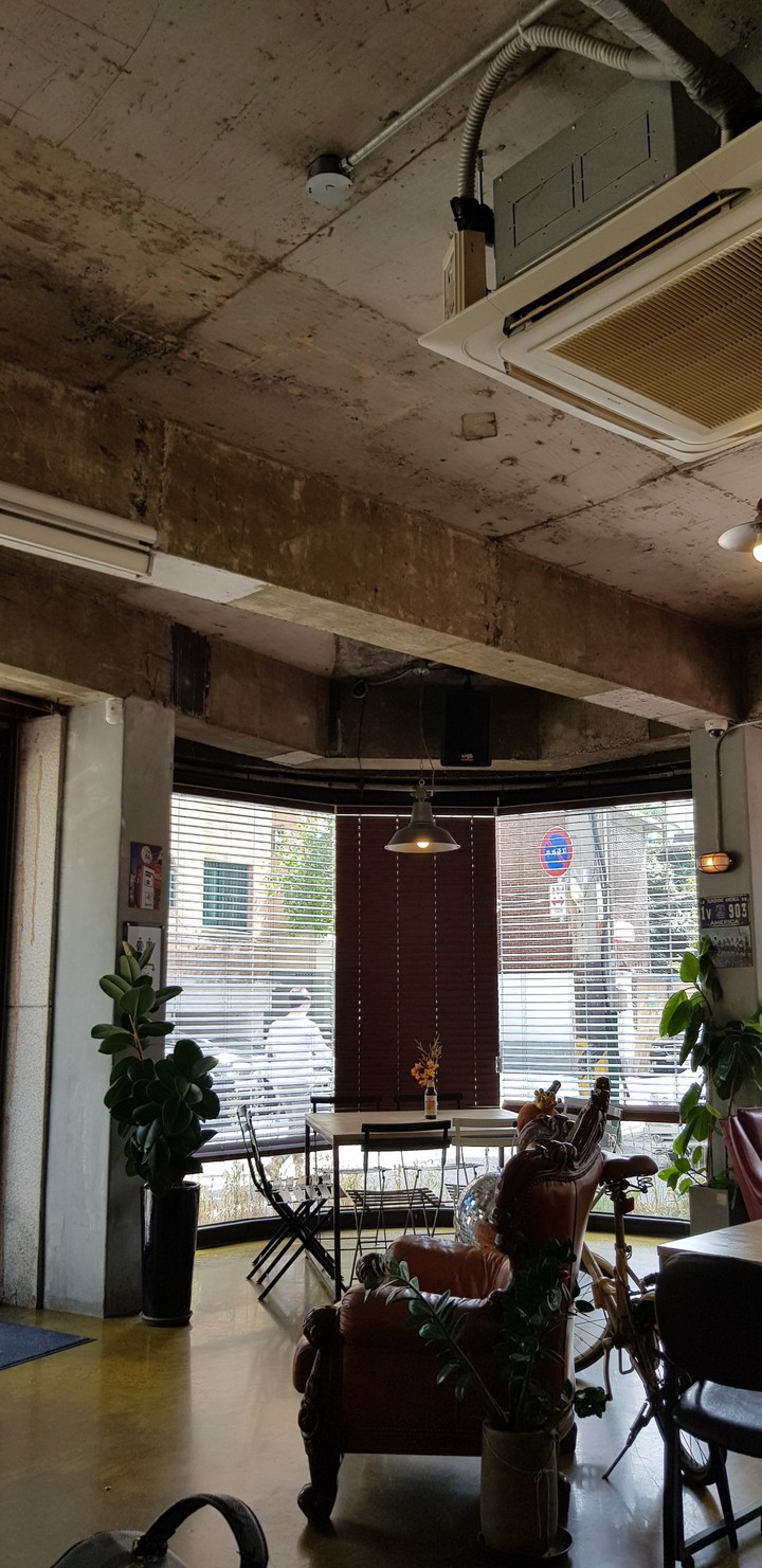 cafe in hongdae