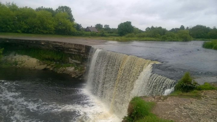 Эстония водопад