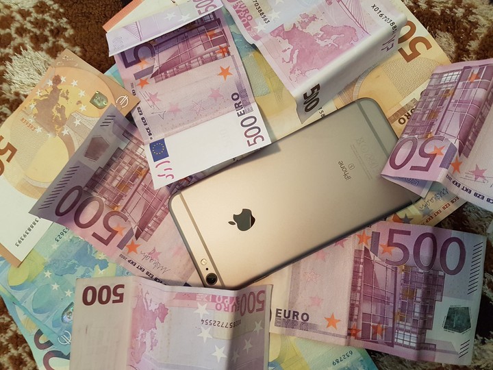 Rich Iphone