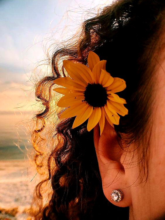 No, I am never like a flower, so sweet completely beautiful