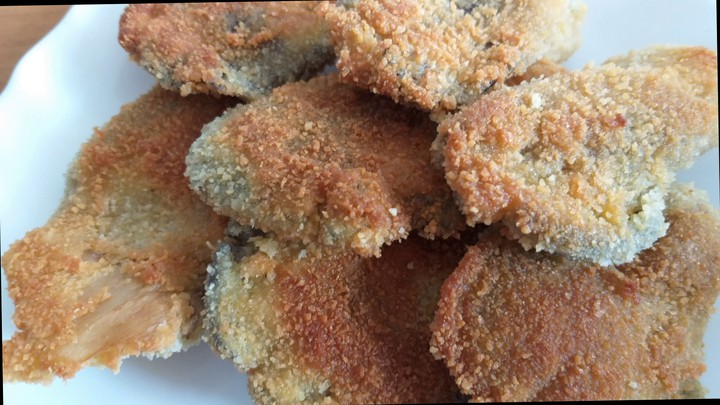Mushrooms pleurotus in breadcrumbs