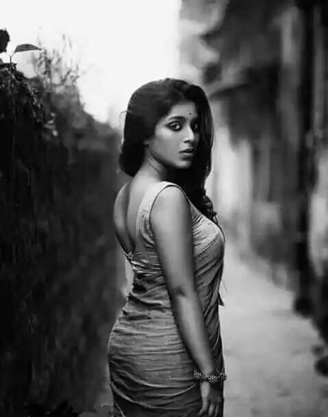 the beautiful girl