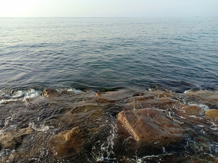 Beash HD,  Little Waves