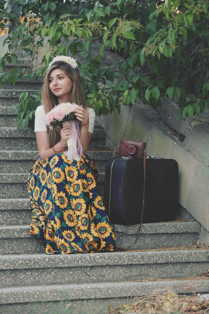 girl and flowers