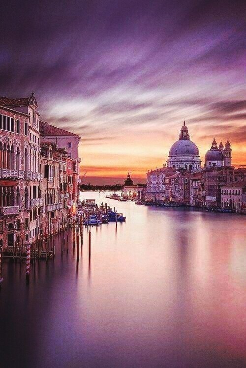 città