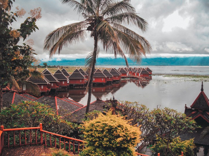 Somewhere in Inlay Lake