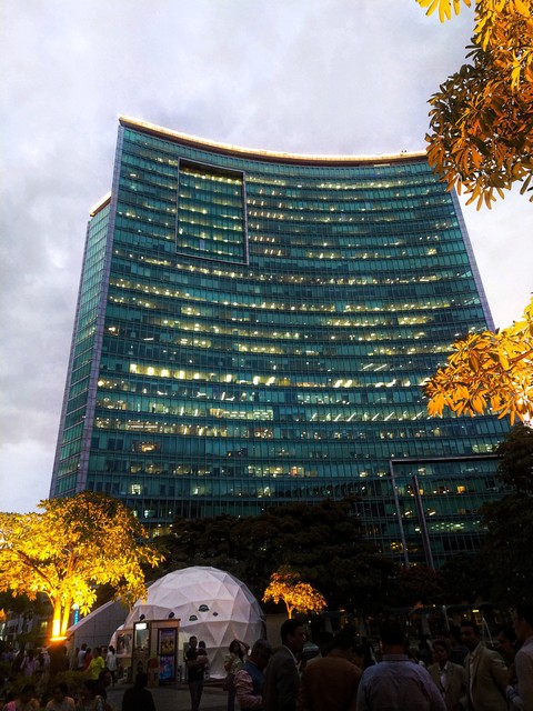 ταπετσαρίες condominium, landmark