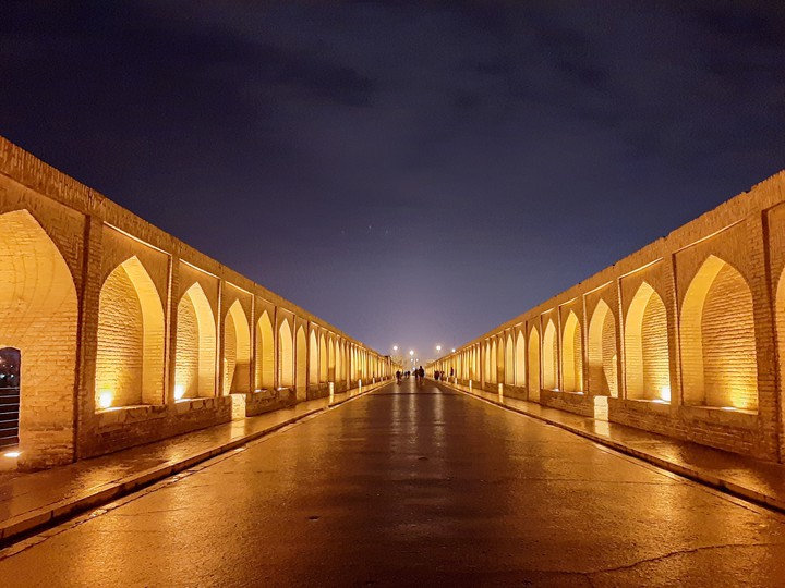 Si-o-se pol bridge/isfahan/iran