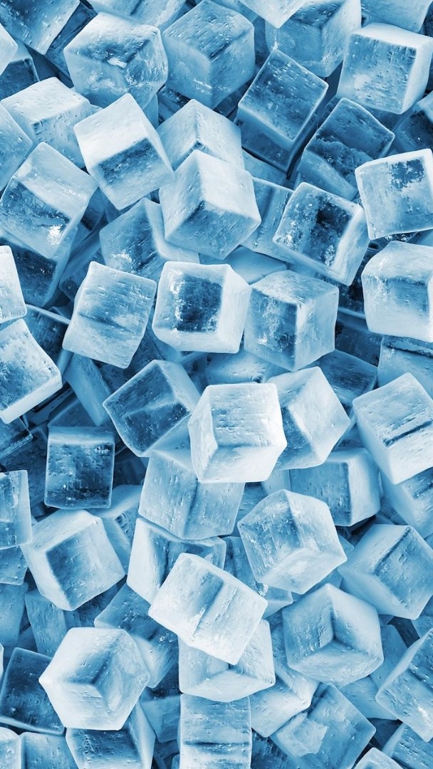 IcE cUBeS