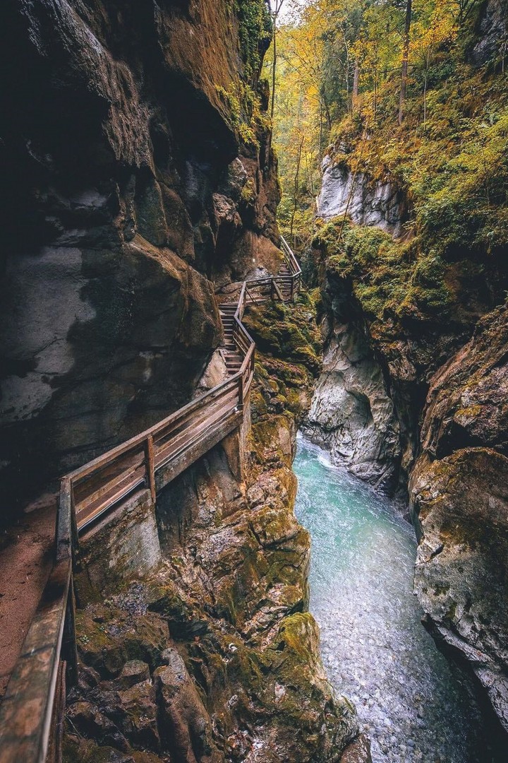 A dangerous road