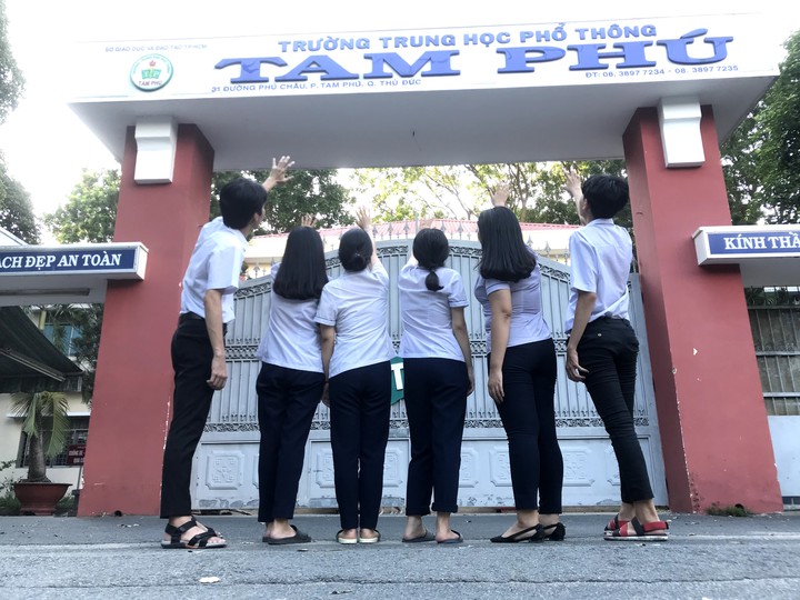 Tạm biệt thanh xuân tươi đẹp