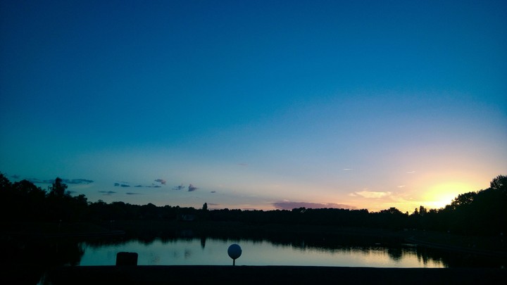 Coucher de Soleil sur un lac