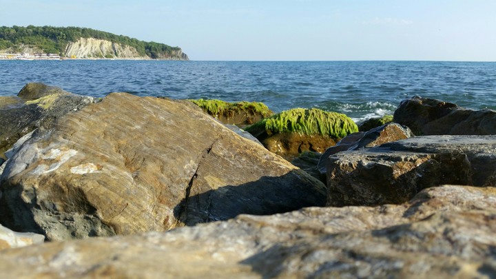 море