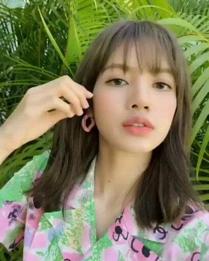 LISA GIF HAWAII