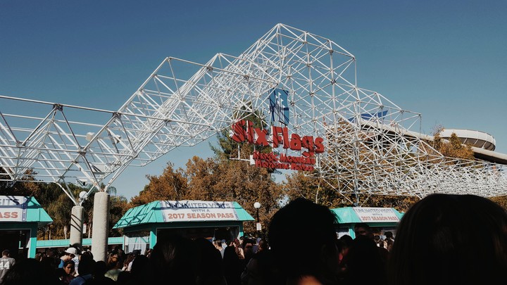 Six Flags