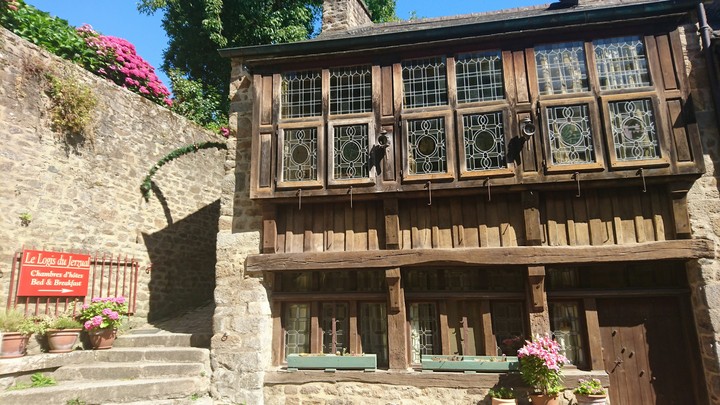 Dinan