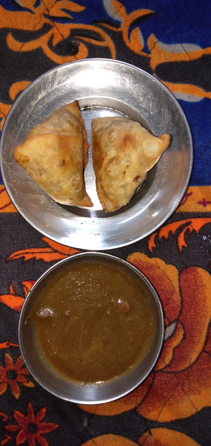Home made Samose & green  tasty chatney