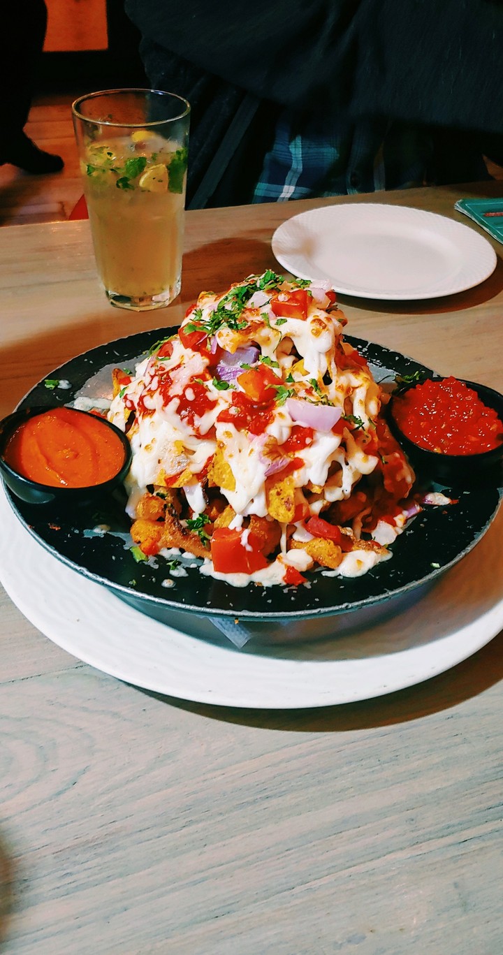 baked Nachos platter