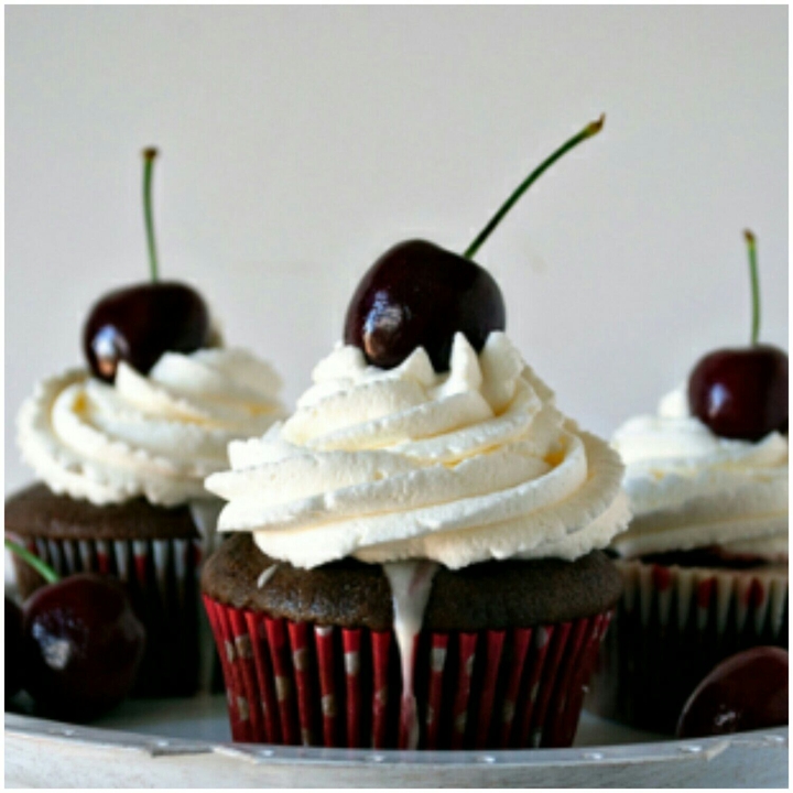DIET COKE CUPCAKE
