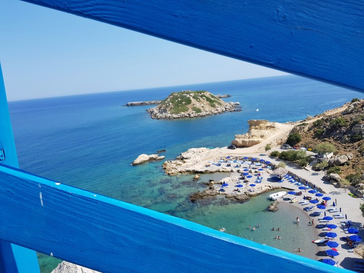 Lost in Grande Blue beach