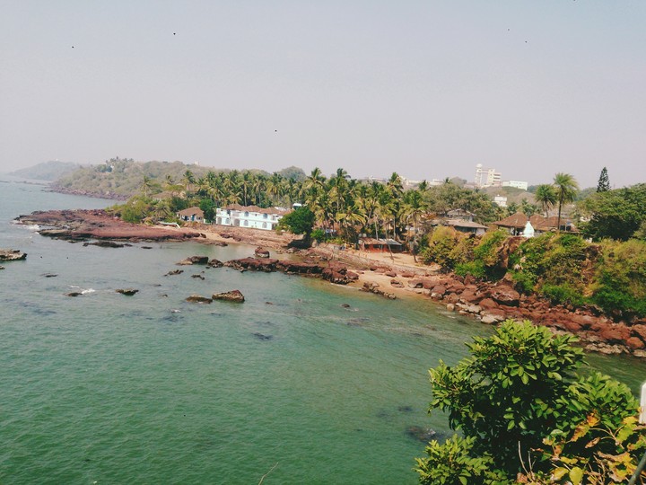 Goa synonyms of vacation