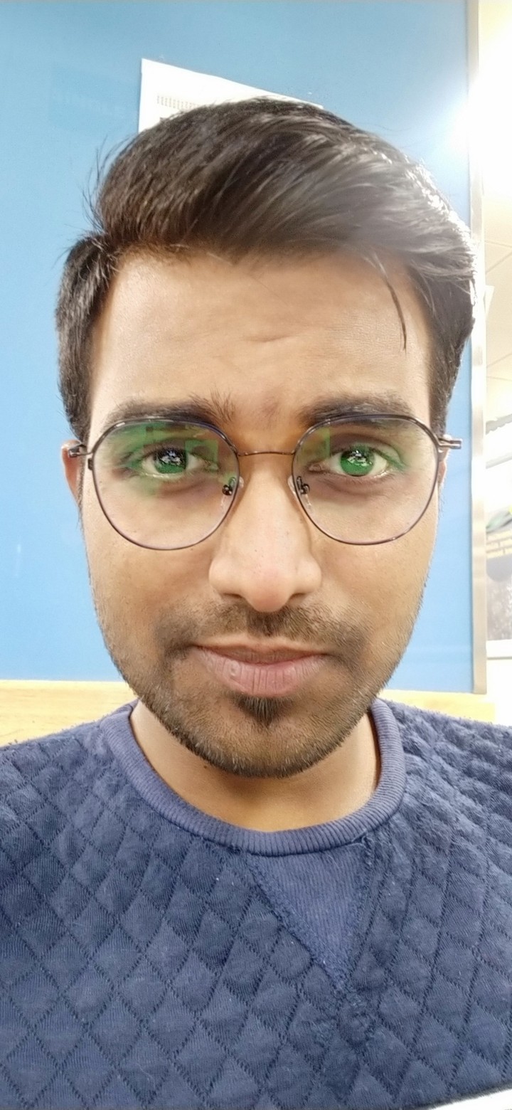 Glass eye