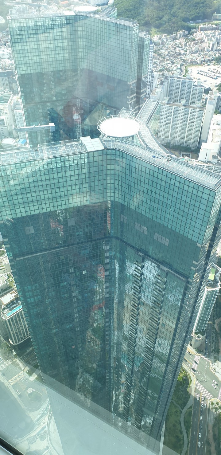 KOREA-BUSAN LCT RESIDENCE