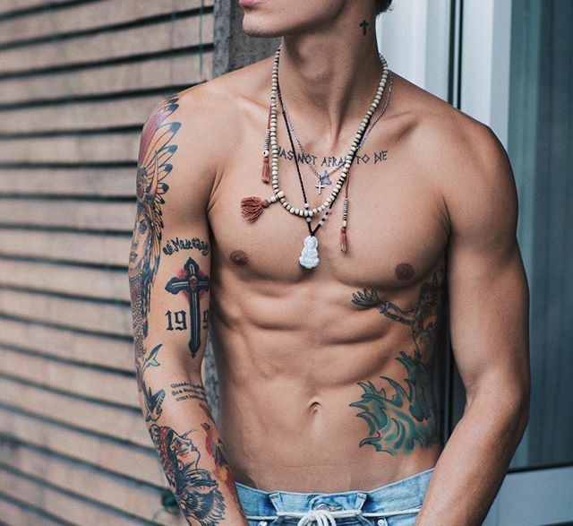 BODYBUILDER