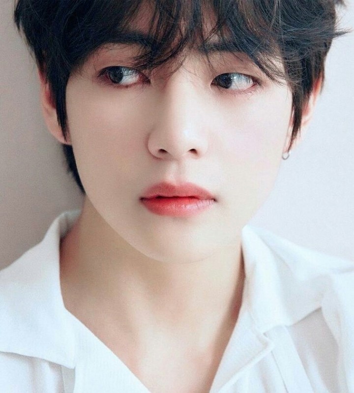 bts kim taehyung v