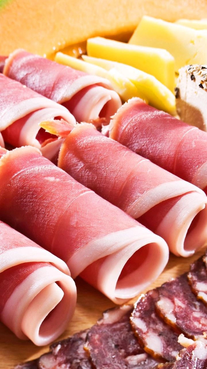 Parmaschinken Luft getroknet zergeht auf der zunge.