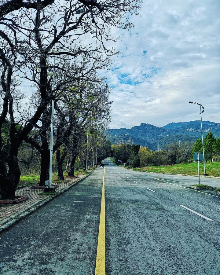 street of Islamabad