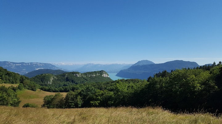 Aux dessus des montagnes
