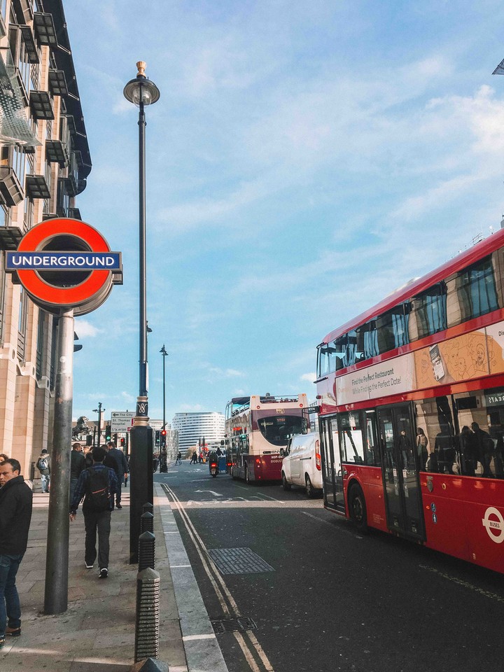 The red bus