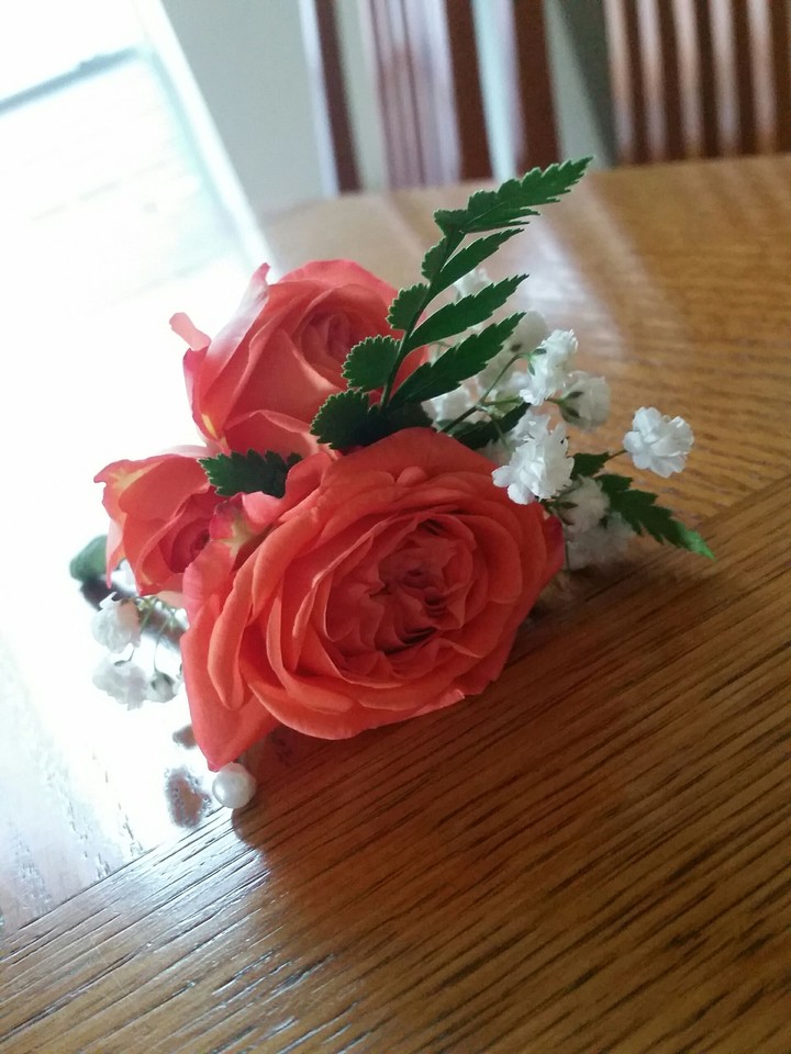 corsage