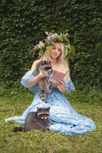 Princesses and animals.