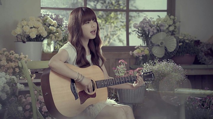Juniel illa illa music video