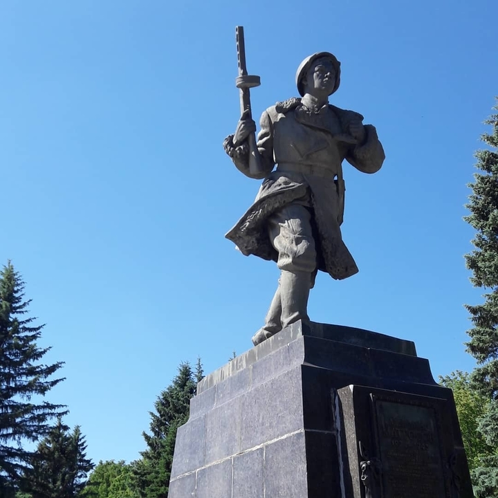 Александр Матросов