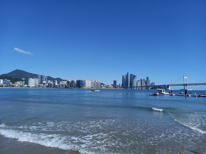 2021년 10월 18일 광안리 월요일 낮 12시24분